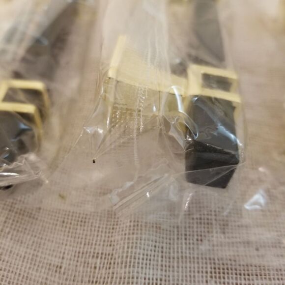 New set of 10 Redunest blck/Gld cabinet pulls - Picture 5 of 5